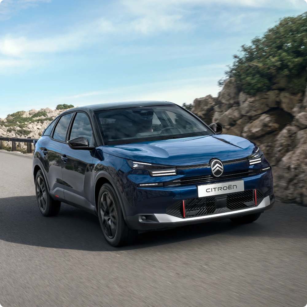Three‑quarter front view ë‑C4 illustrating electric efficiency, extended range and smooth driving for more freedom