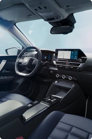 Front interior view ë-C4 showcasing advanced technology and comfort delivering a premium fully equipped driving experience.