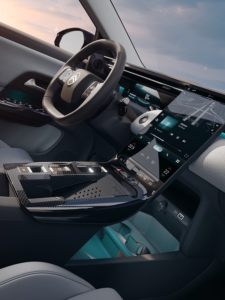 Primer plano de la pantalla en cascada del Citroën C5 Aircross Emeraude muestra la pantalla táctil en cascada del C5 Aircross con sistema de navegación, experiencia conectada de SUV familiar