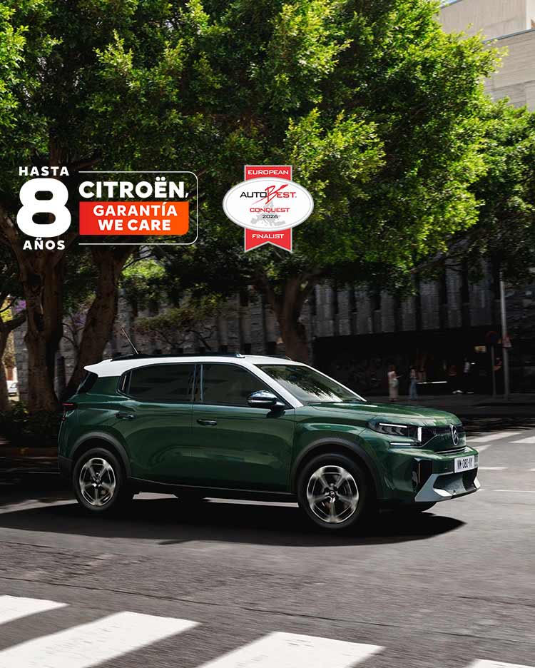 C3 Aircross parked in the city